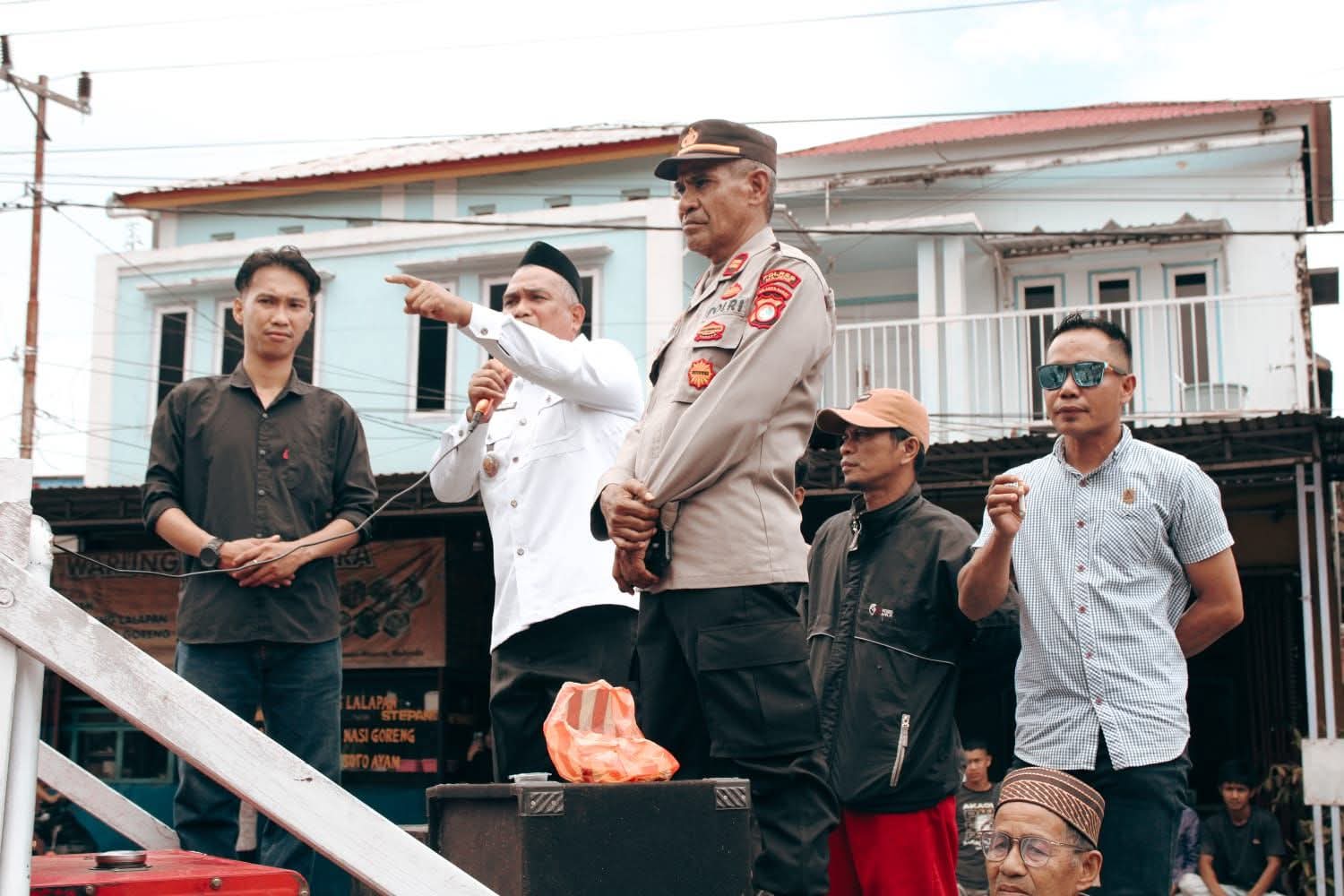 Selamat Camat Malunda Gagal Pimpin Aksi Demo, Ancaman Jadi Senjata, Pertamina Akhirnya  bergerak